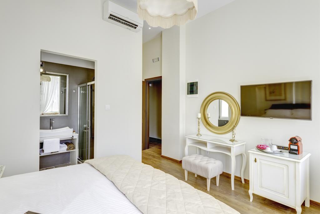 1844 Suites Syros Ermoupoli Ngoại thất bức ảnh